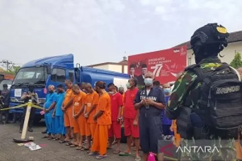 Polda Jateng Proses Puluhan Penimbun dan Pengoplos BBM Bersubsidi