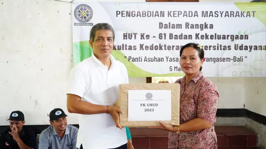 FK Unud Rayakan HUT BKFK ke-61 di Panti Asuhan Yasa Kerti Karangasem