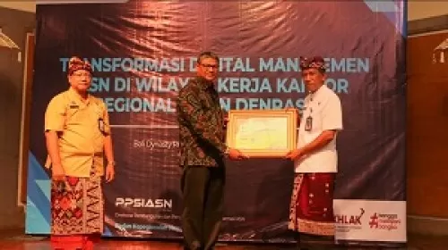 Jembrana Raih Penghargaan Kategori Penilaian Kompetensi di BKN Award 2022
