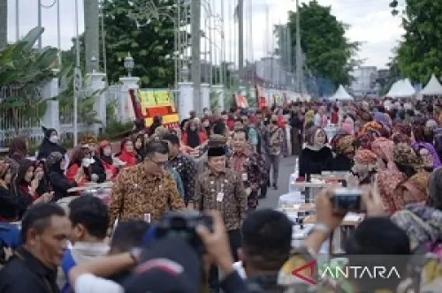 Jumlah Peserta Pembuat Bubur Ayak Jambi Masuk Rekor MURI
