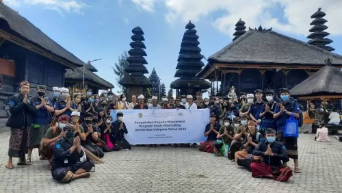 Bakti Sosial Civitas Informatika FMIPA Unud di Pura Ulun Danu Batur ...