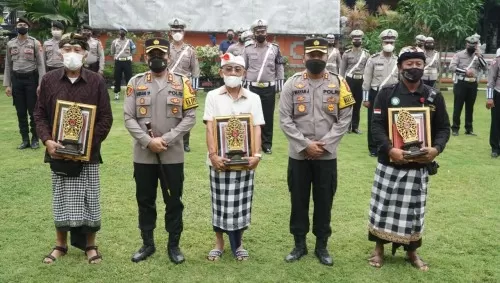 Polresta Denpasar Gelar Lomba Sipandu Beradat, Meriahkan Hari Bhayangkara Ke-76