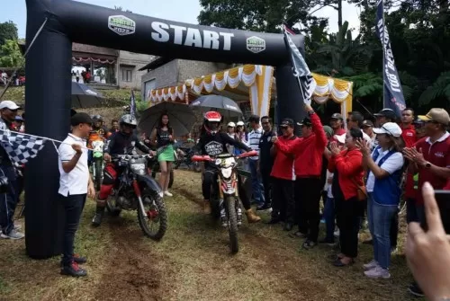 Lepas Ratusan Riders, Bupati Sanjaya Berharap Mampu Geliatkan Sektor Pariwisata diÂ Tabanan
