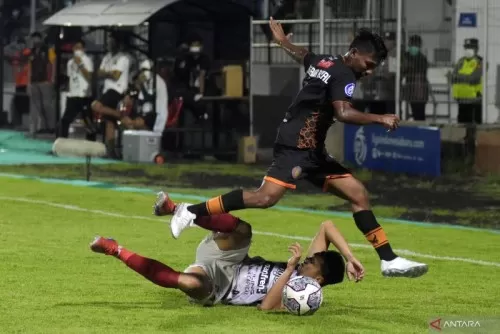 Gol Spaso Kokohkan Bali United di Puncak Klasemen Usai Tekuk Persiraja