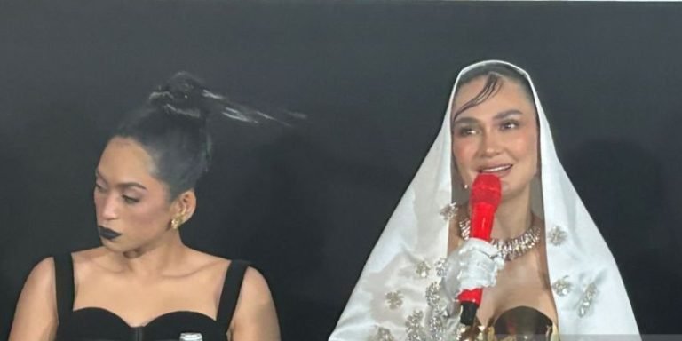 Luna Maya Menantang Diri sebagai Suzzanna dalam Film ‘Suzanna Malam Jumat Kliwon’