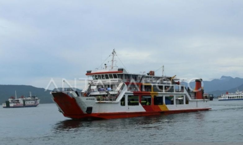 Potensi Gelombang Laut Tinggi Di Jalur Penyeberangan Bali-Jawa, Bali ...