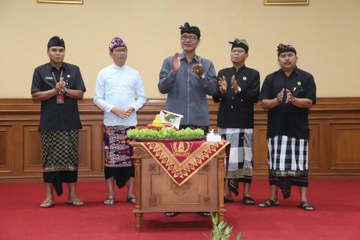Wabup. Badung I Ketut Suiasa hadiri Puncak Peringatan Hari Koperasi Indonesia Provinsi Bali ke-76 di Ruang Kertha Gosana, Puspem Kabupaten Badung, Kamis 20 Juli 2023.