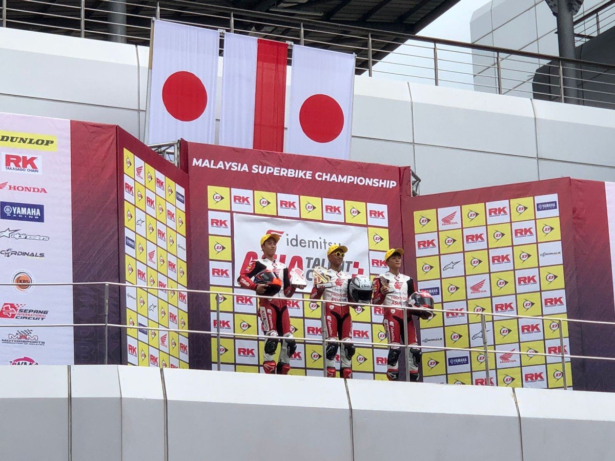 Veda Ega Pratama tampil maksimal pada seri perdana kedua di ajang Idemitsu Asia Talent Cup (IATC) 2023 dengan menapaki podium kedua pada race 1 dan podium tertinggi pada race 2.