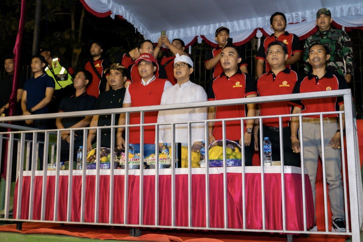 Sekda Adi Arnawa Hadiri Bola Volly Karang Taruna Kecamatan Abiansemal Cup