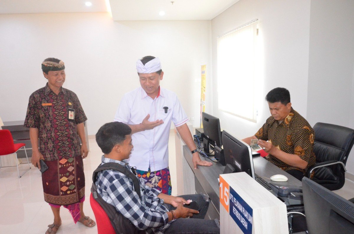 Bupati Klungkung Tinjau Mal Pelayanan Publik