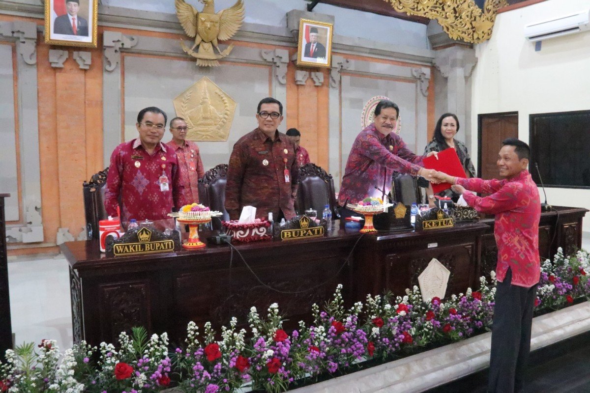 Legislatif dan Eksekutif Tabanan Sepakati Dua Ranperda Menjadi Perda