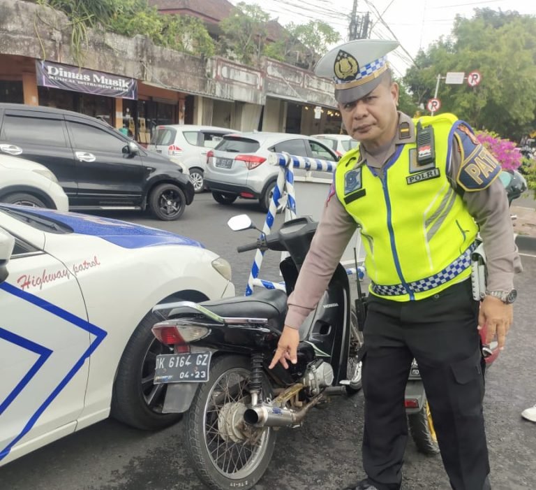 Sat Lantas Polres Tabanan Berhasil Amankan Belasan Knalpot Brong