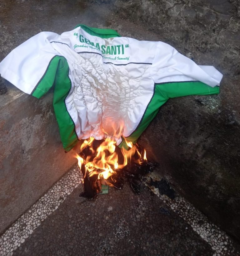 Viral Baju Gema Santi Dibakar, Ini Tanggapan Suwirta dan Kasta