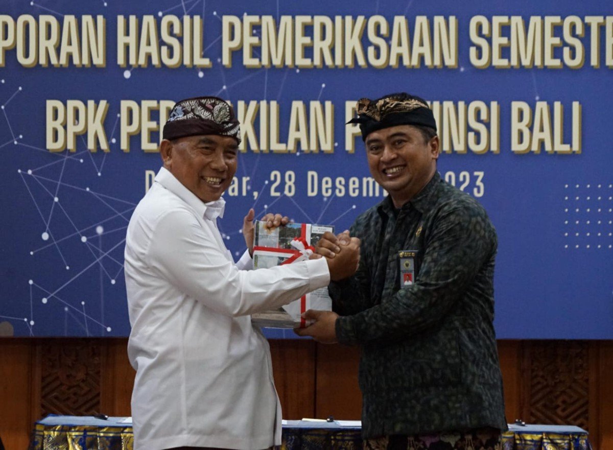 Bupati Jembrana Terima Laporan Hasil Pemeriksaan BPK Perwakilan Provinsi Bali