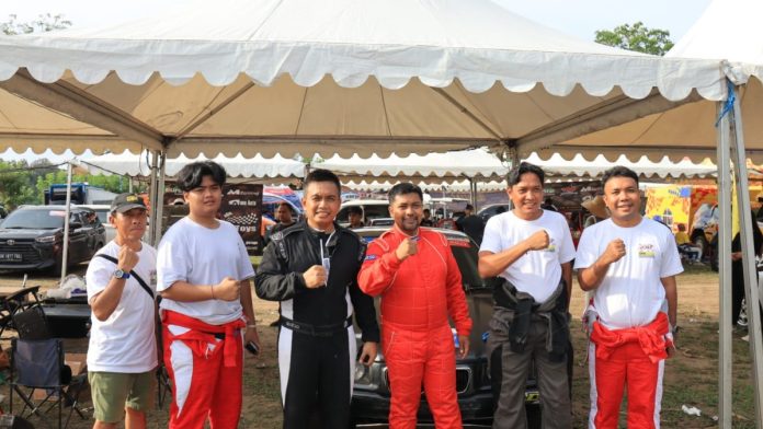 Kehadiran Wakil Bupati Jembrana Ramaikan Kejuaraan Nasional Pertamax Turbo Sprint Rally 2024 di Sirkuit Perancak