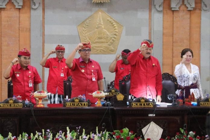 Bupati Tabanan Sampaikan Capaian dan Penghargaan dalam LKPJ Tahun 2023