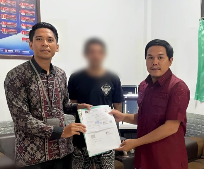 Warga negara asing (WNA) asal Maroko berinisial AME (31) yang dinyatakan bebas resmi dari Lapas Kelas IIB Singaraja (Tengah).