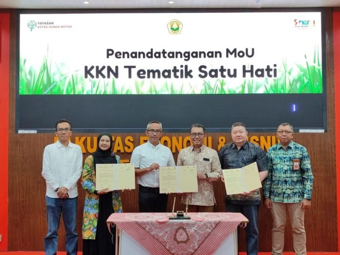 Aksi Kolaborasi Generasi Muda dan Yayasan AHM Bangun Negeri Aksi Kolaborasi Generasi Muda dan Yayasan AHM Bangun Negeri