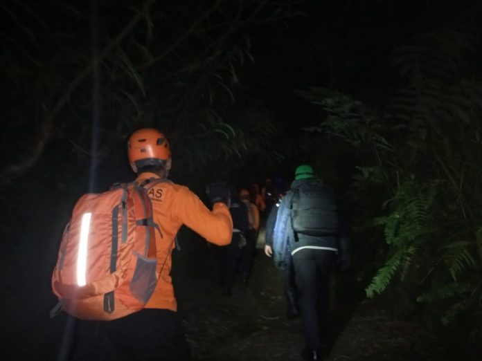 Jenasah Misterius Ditemukan di Puncak Gunung Agung, Evakuasi Masih Terkendala Cuaca