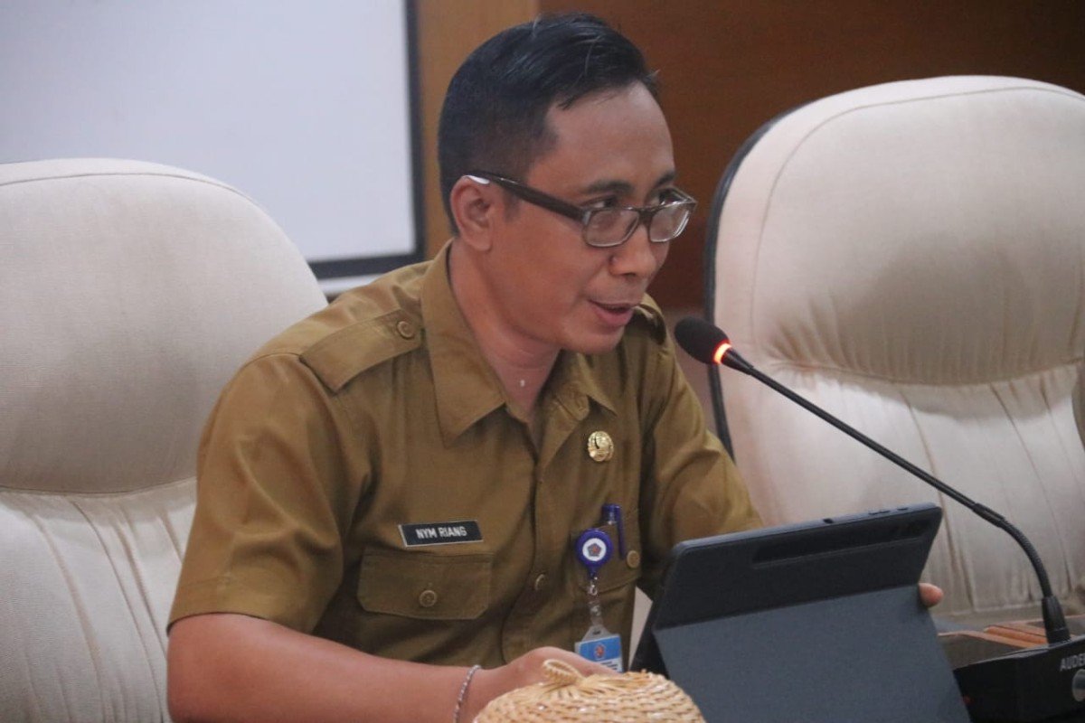 Ketua Panitia dan Kepala Dinas P2KBP3A Kabupaten Buleleng, I Nyoman Riang Pustaka