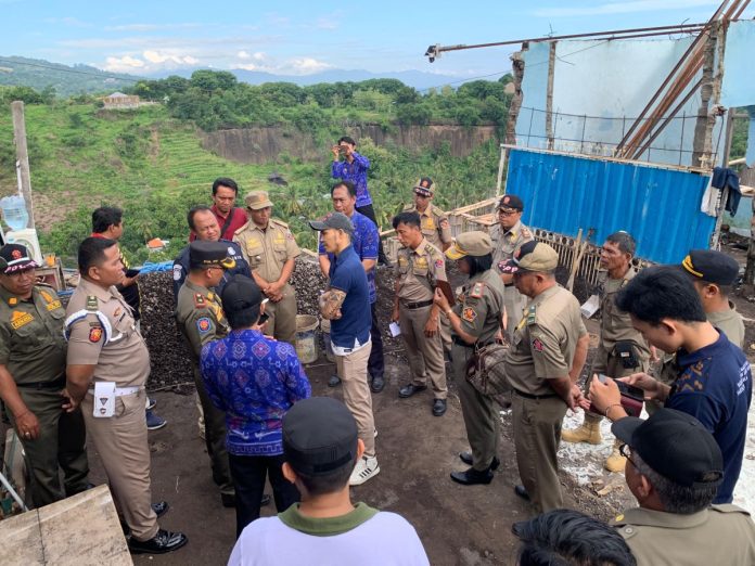 Tim Gabungan Tinjau Pembangunan di Desa Kayuputih, Buleleng: Warga Khawatir Bangunan Rawan