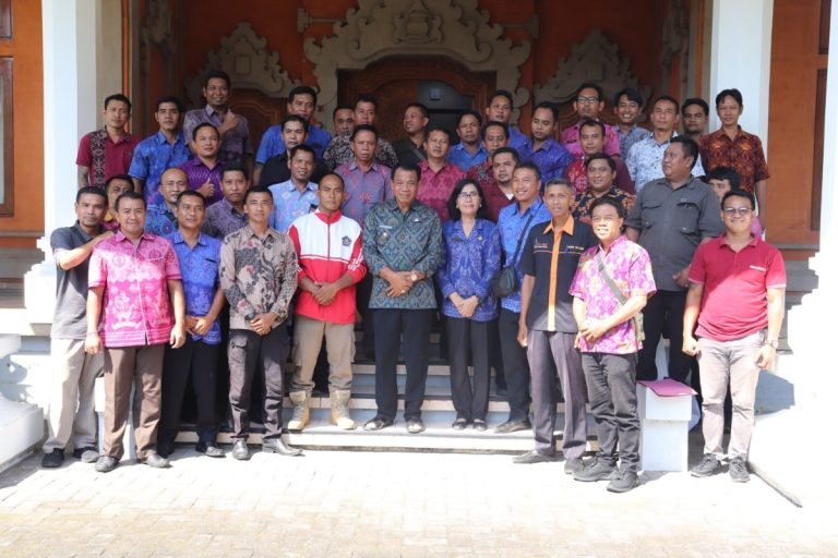 Pj Bupati Lihadnyana Perjuangkan Status Kepegawaian Staf Pengemudi Pemkab Buleleng