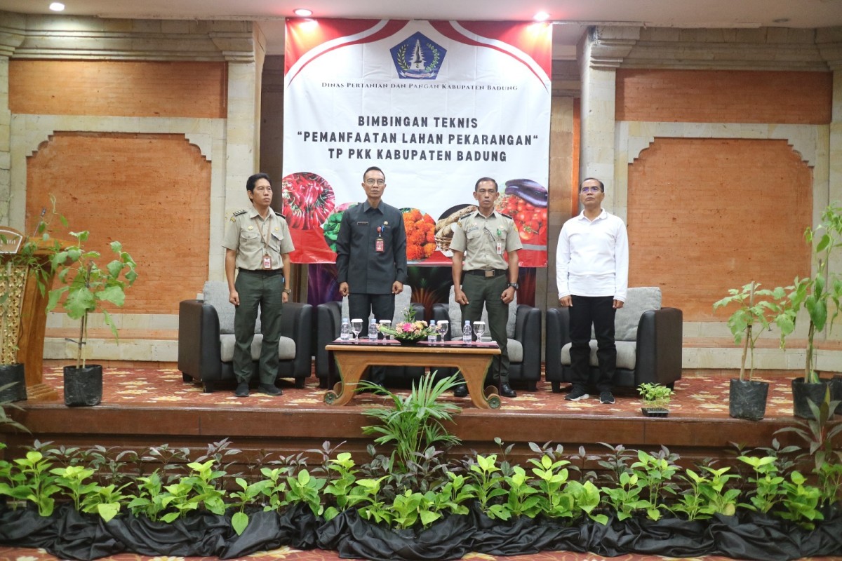 Bimtek yang dimulai pada Senin, 20 Mei 2024, ini menghadirkan narasumber dari Badan Standardisasi Instrumen Pertanian (BSIP) Bali.