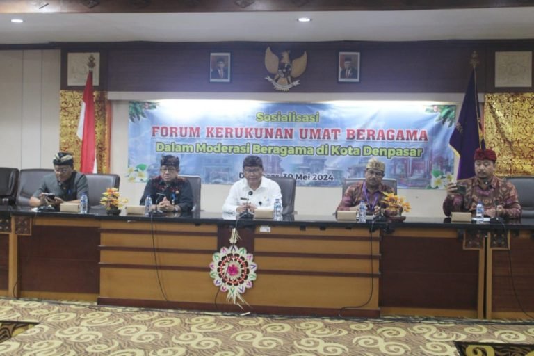 Sekda Alit Wiradana Gelorakan Sepirit Vasudhaiva Kutumbakam Wujudkan Kerukunan Umat Beragama