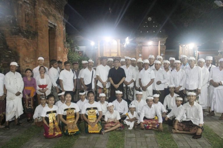 Jadi Duta Kesenian Klasik di PKB XLVI, Walikota Jaya Negara Hadiri Pembinaan Sekehe Gandrung Ambek Suci Pura Majapahit