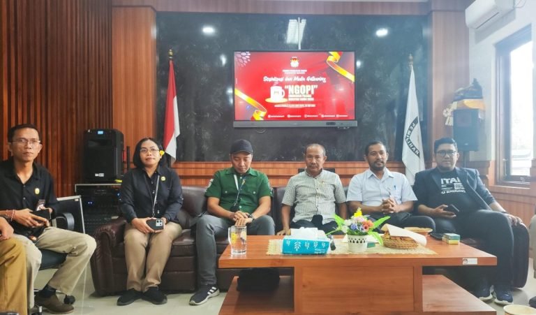 Komisi Pemilihan Umum (KPU) Kabupaten Badung menyelenggarakan Sosialisasi dan Media Gathering "NgoPi" (Ngobrolin Pilkada Serentak Tahun 2024).