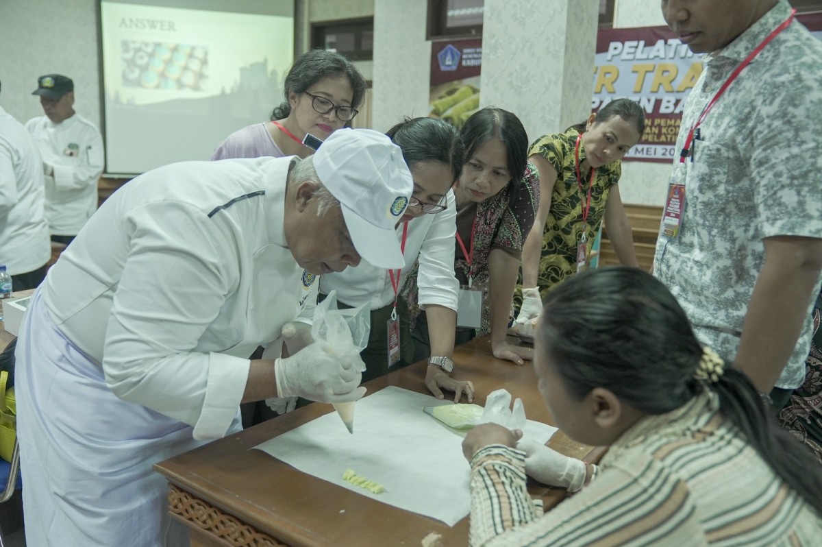 Pelatihan ini bertempat di Ruang Cempaka Dinas Koperasi, UKM, dan Perdagangan Kabupaten Badung dan berlangsung selama lima hari, mulai dari 27 Mei hingga 31 Mei 2024.