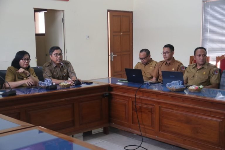 Pemkab Buleleng Gelar Rapat Evaluasi PTSP dan PPB untuk Tingkatkan Pelayanan Publik