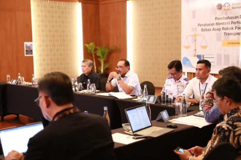 Pj Bupati Jendrika Hadiri Pembahasan Rancangan Peraturan Kawasan Bebas Asap Rokok