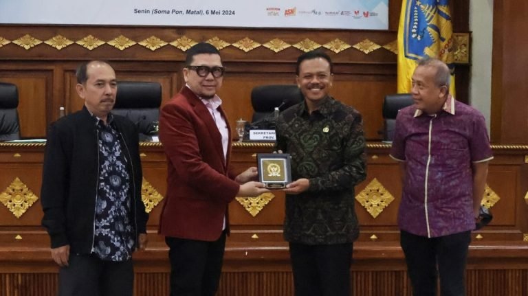 Sekda Dewa Made Indra Terima Kunjungan Reses Komisi II DPR RI