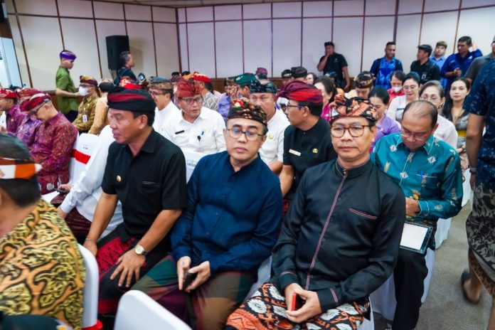 Wabup Ketut Suiasa saat menghadiri Rakorda Pencegahan Korupsi pada Pemerintah Wilayah V Tahun 2024 oleh KPK RI