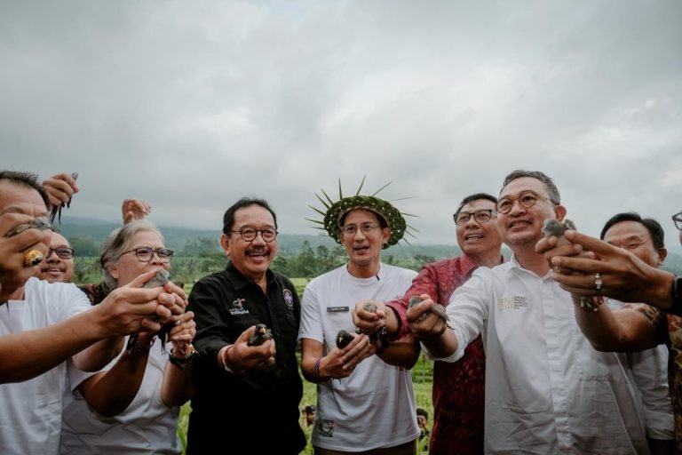 Jelang World Water Forum 2024, Menparekraf Tinjau Desa Jatiluwih Tabanan Bali