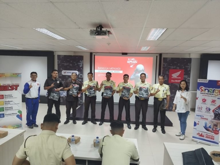 Astra Motor Bali Berikan Edukasi #Cari_Aman Berkendara kepada Petugas Keamanan
