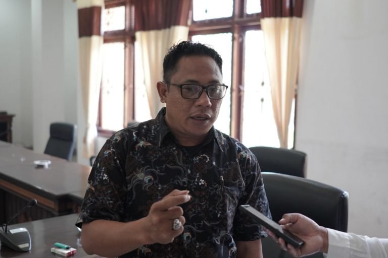 Bahas Ranperda Kemudahan Investasi, Dewan Buleleng Undang SKPD Terkait