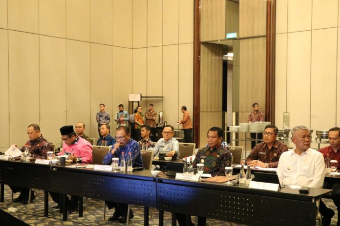 Suasana rapat koordinasi lintas sektoral yang diselenggarakan oleh Kementrian ATR/BPN Republik Indonesia bertempat di hotel Sheraton Grand City Jakarta.