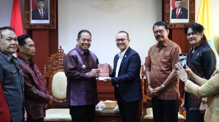 Pj Gubernur Mahendra Jaya Apresiasi Rencana Penyelenggaraan Forum Humas Dunia 2024 di Bali