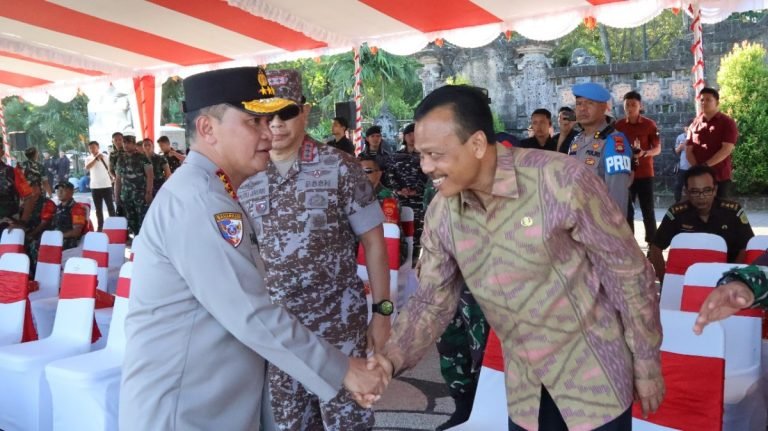 Sekda Dewa Indra Hadiri Apel Gelar Pasukan Operasi Puri Agung