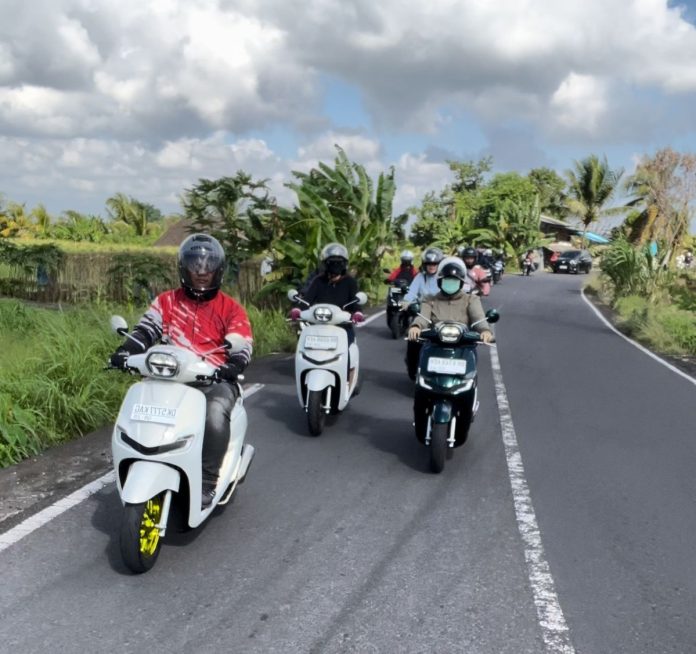 Astra Motor Bali Gelar City Touring Seru Bersama 40 Pengguna Honda Stylo 160