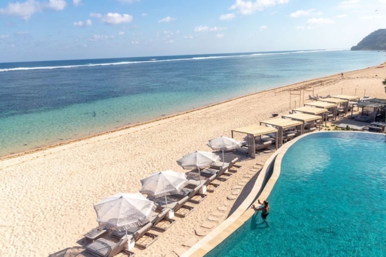 Canna Bali Beach Club, Nusa Dua.