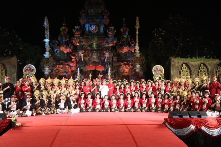 Bupati Tabanan Dukung Penuh Sanggar Seni Hari Dwipa dalam PKB XLVI Tahun 2024