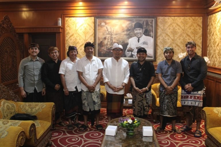 Lestarikan Permainan Tradisional, Wawali Arya Wibawa Dukung Rare Bali Festival 2024