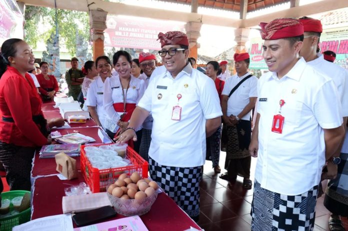 Bupati Tabanan Galakkan Program Bungan Desa ke-50 di Desa Bongan