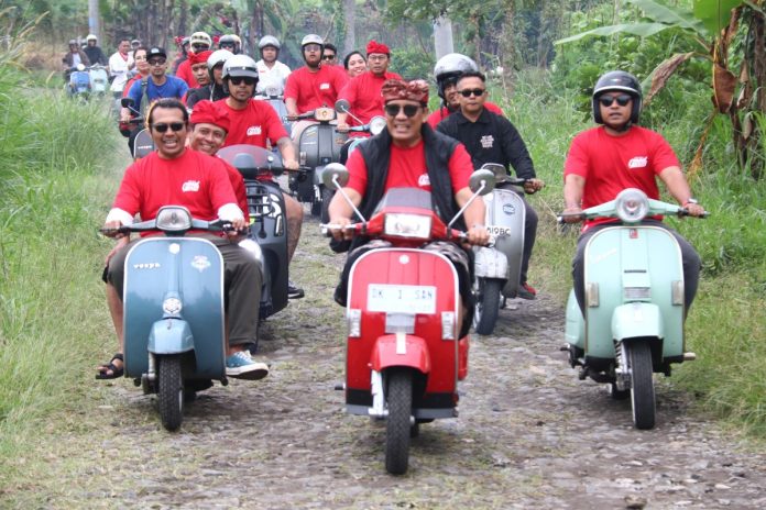 Bupati Tabanan Hadir dengan Semangat di Acara Good Vespa Dynotest Bupati Tabanan Cup I