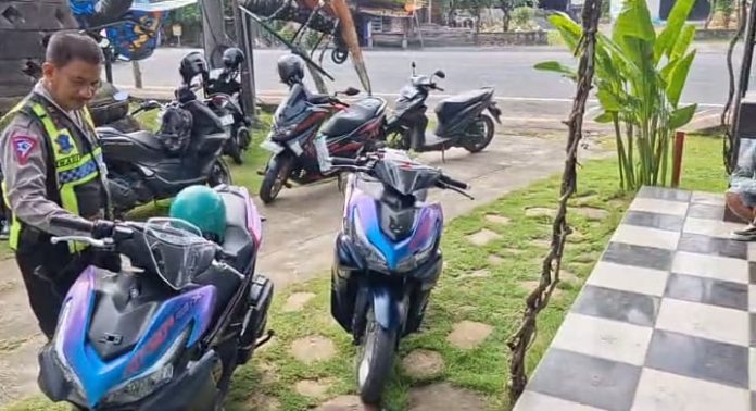 Dari hasil penindakan, empat pelanggaran berhasil terjaring, termasuk dua kendaraan dengan knalpot brong dan dua kendaraan tanpa spion