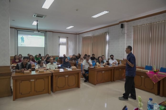 Dukung Pelaku UMKM, Diskop UKMP Badung Edukasi Pentingnya Izin Berusaha