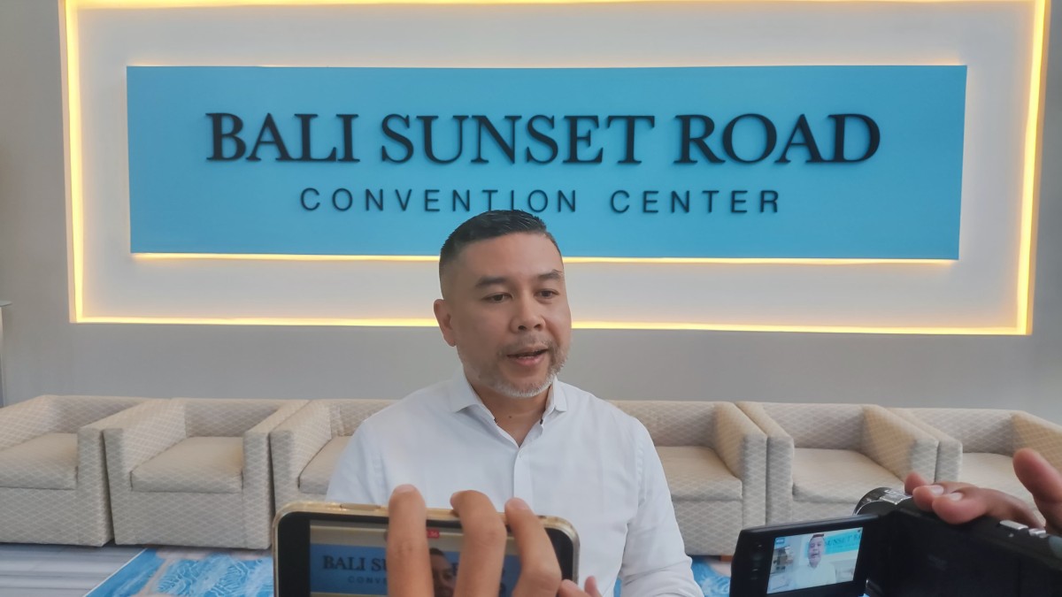 Harry Suryadharma, Managing Partner Bali Sunset Road Convention Center saat diwawancara